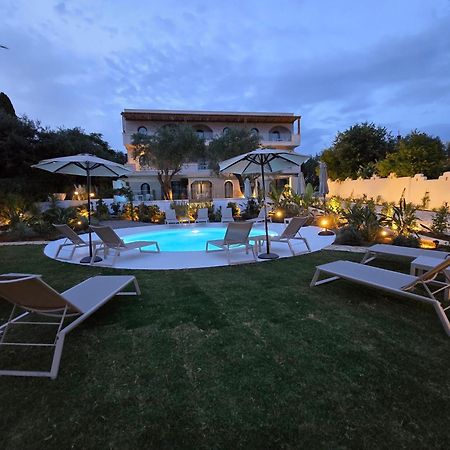 Loadstar Rooms & Suites คอนโตกาลิ ภายนอก รูปภาพ