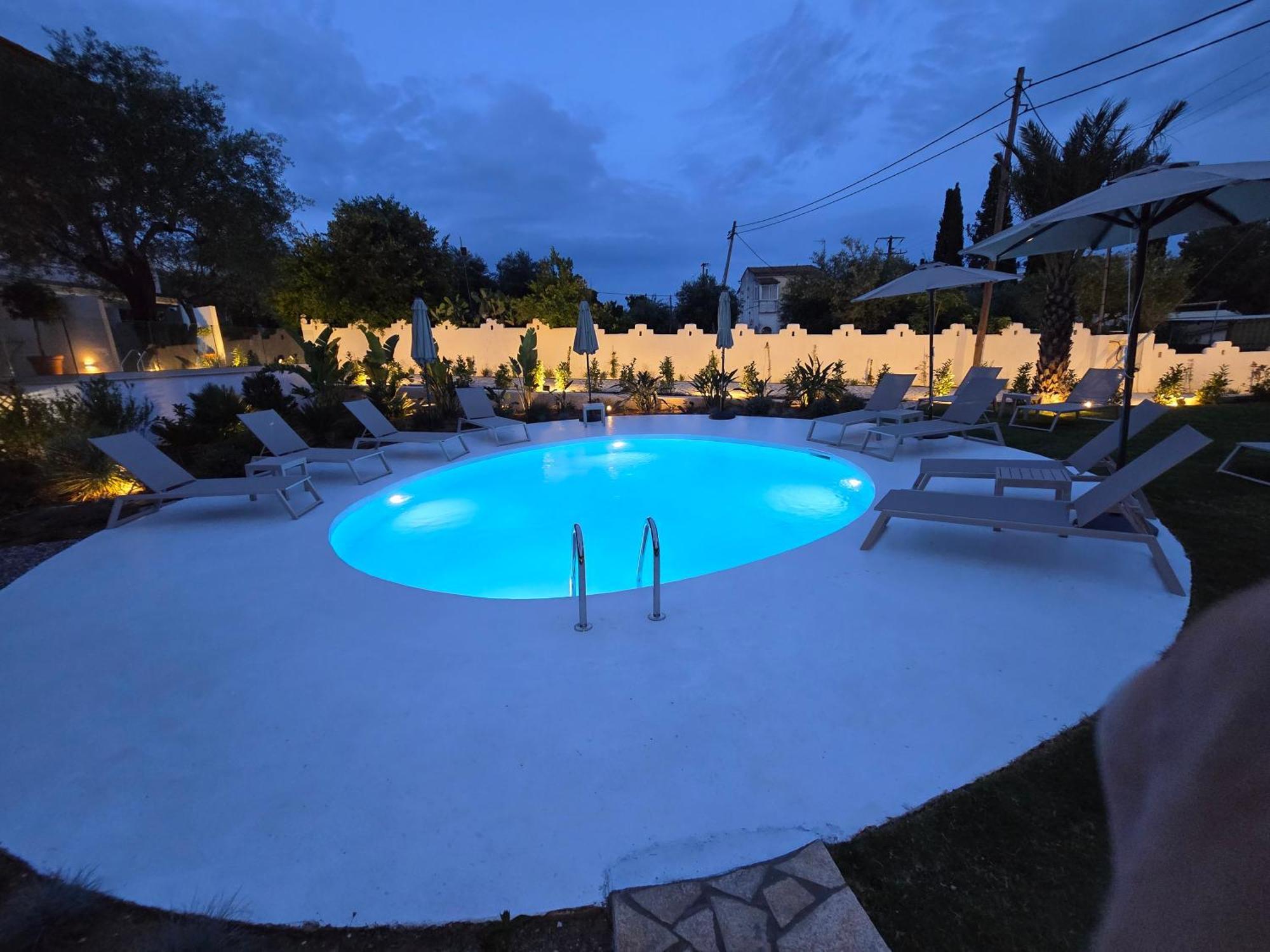 Loadstar Rooms & Suites คอนโตกาลิ ภายนอก รูปภาพ