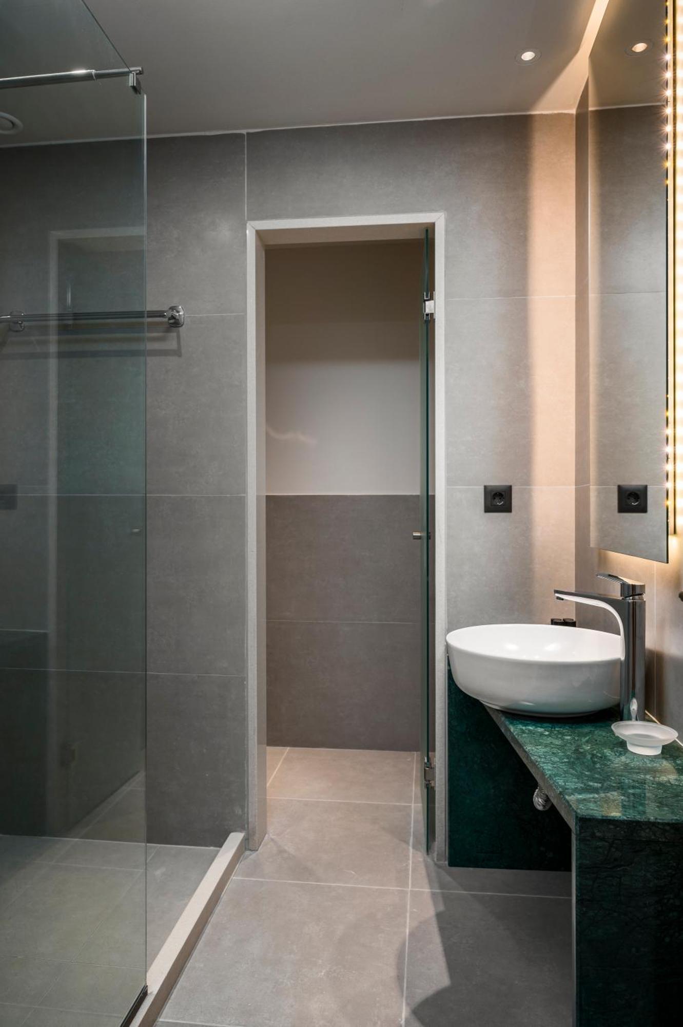 Loadstar Rooms & Suites คอนโตกาลิ ภายนอก รูปภาพ